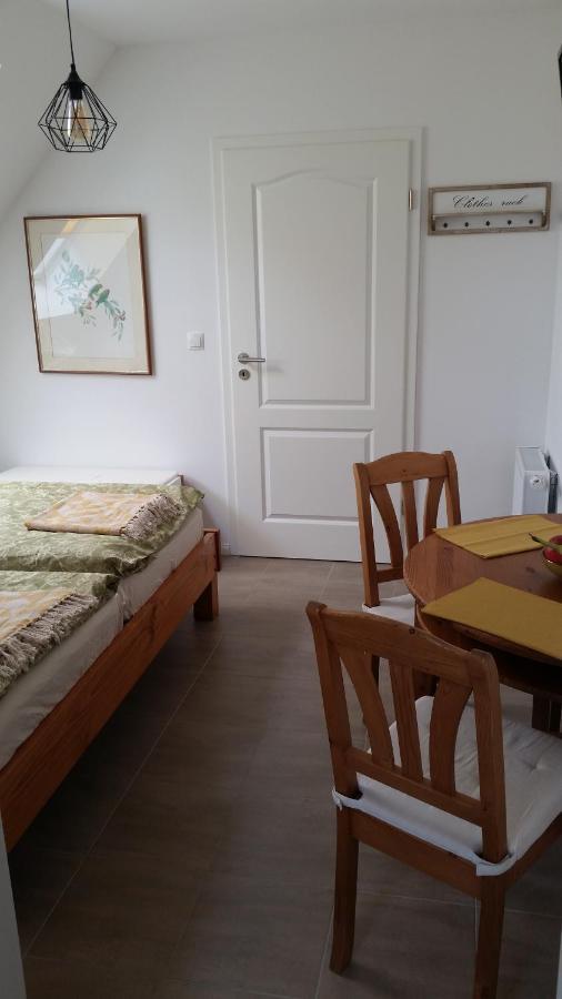 Bed & Breakfast Fuer Individualisten In Gemeinde Scharbeutz, Auch Allergiker ภายนอก รูปภาพ